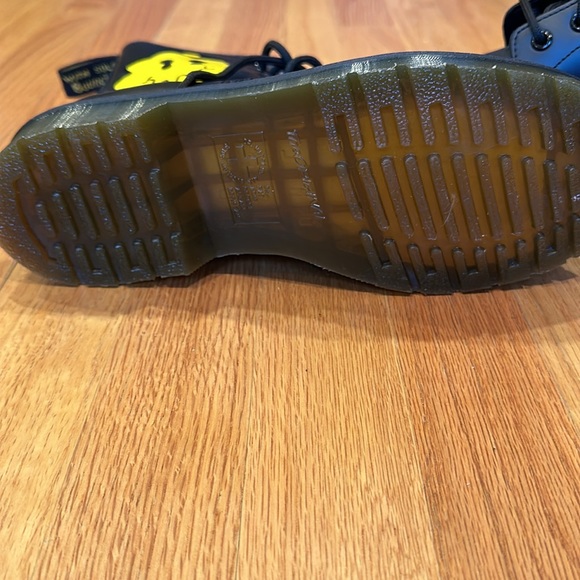 DR. MARTENS 1460 NEW WITH TAGS - SIZE 7 - HAND PAINTED - Picture 4 of 8